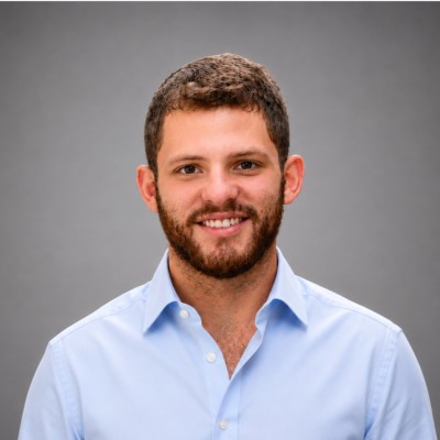 Daniel Levinson, cannabis industry consultant and legal writer at Just Weed Strains